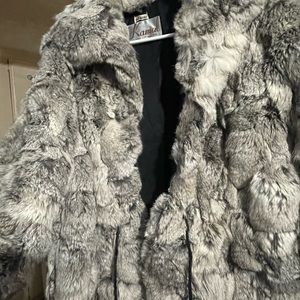 kamal los angeles Fur coat gray mix color with white and dark gray size M